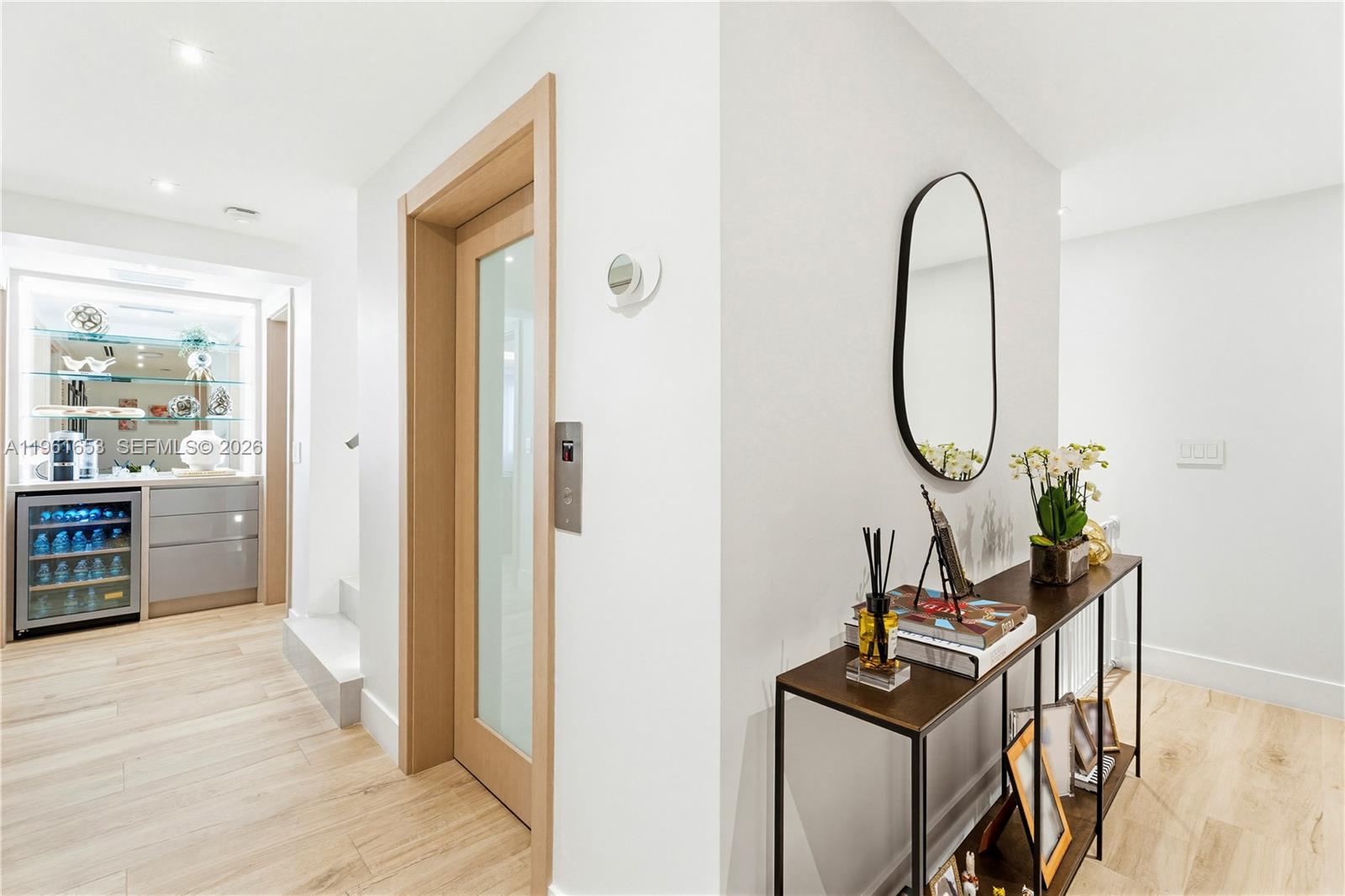 5860 Paradise Pt Dr Palmetto Bay, FL 33157