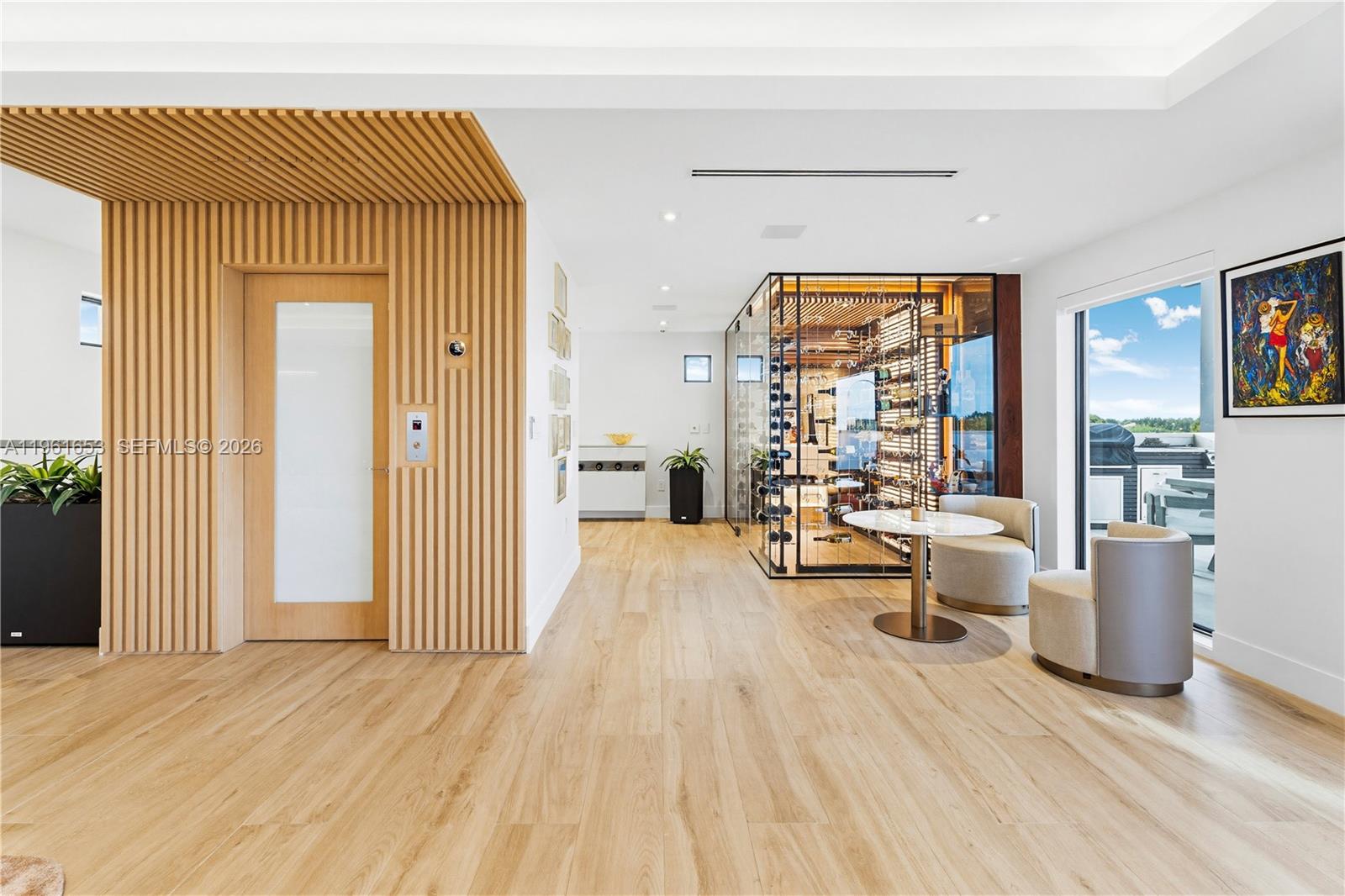 5860 Paradise Pt Dr Palmetto Bay, FL 33157