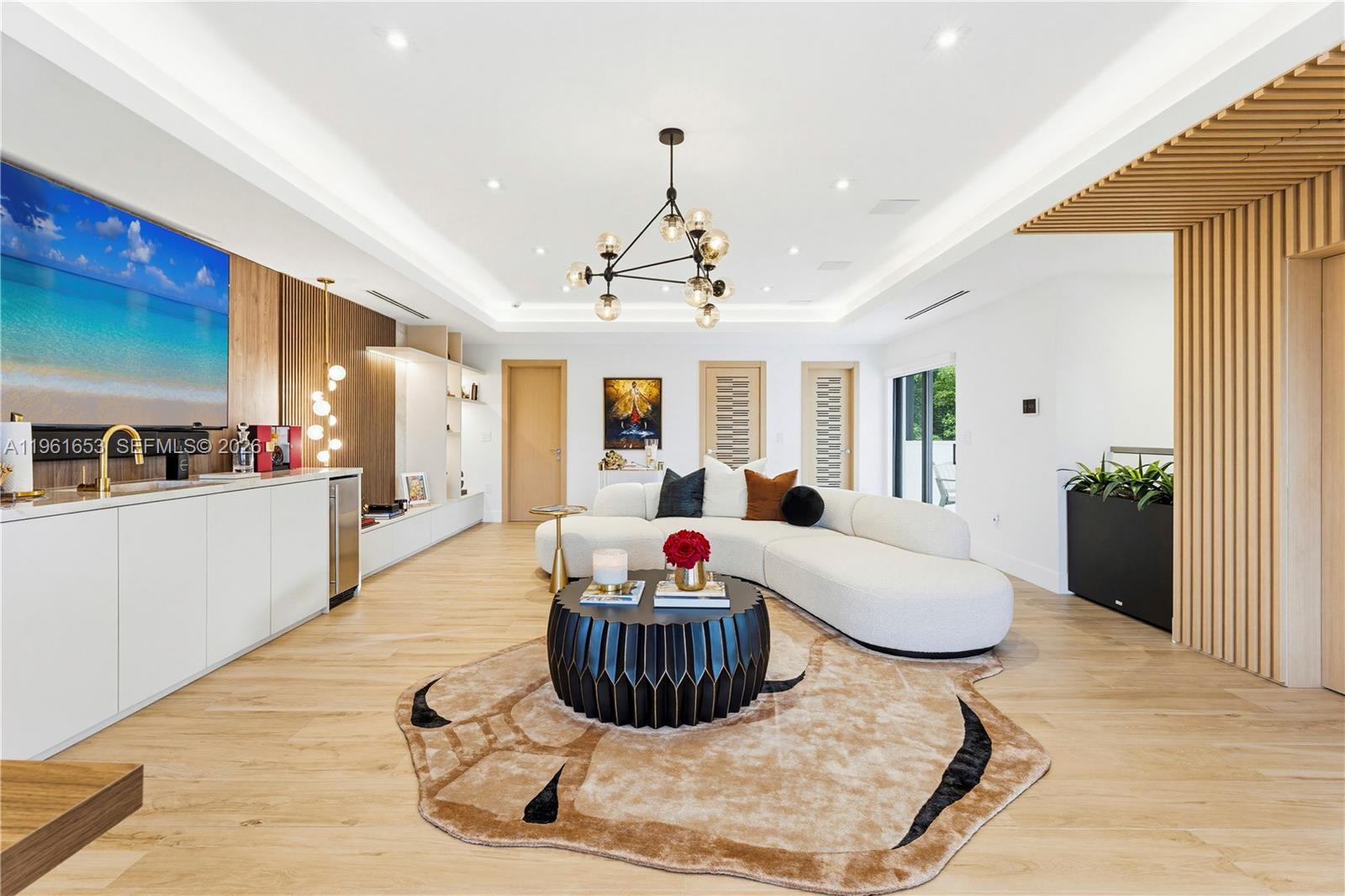 5860 Paradise Pt Dr Palmetto Bay, FL 33157