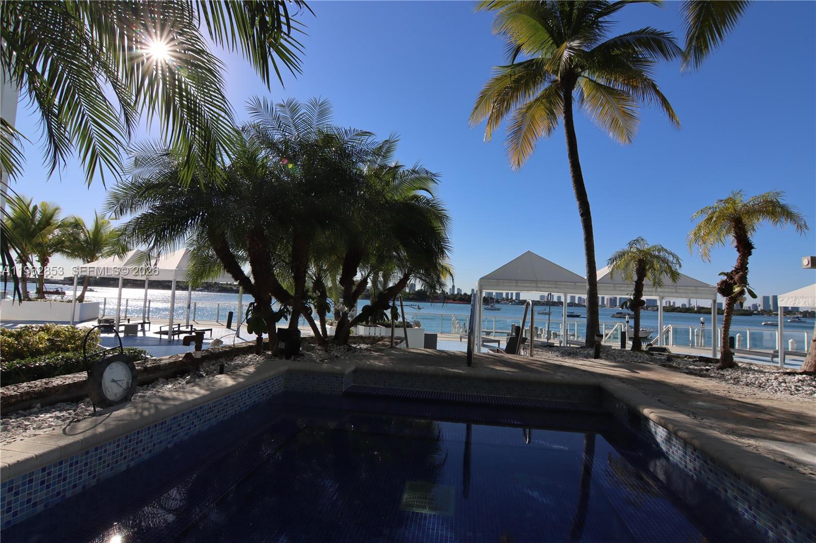 image Mirador 1000 (South Tower)24