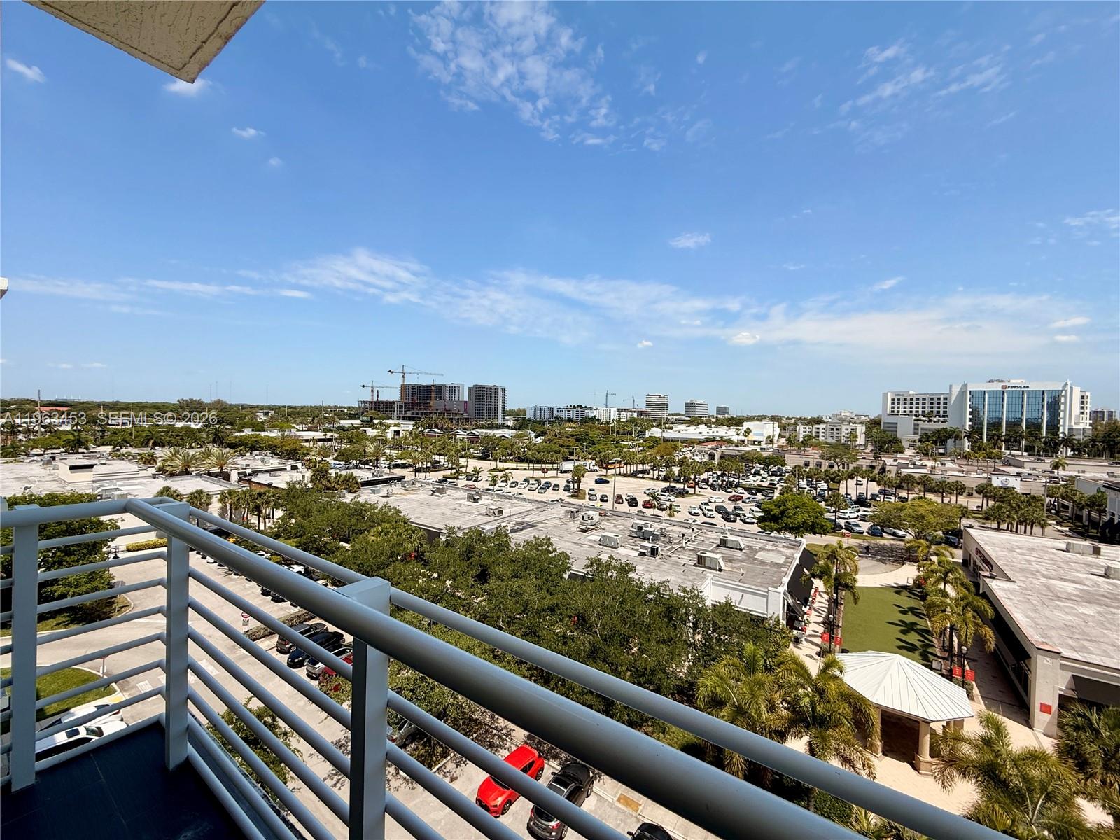 image The Venture at Aventura26