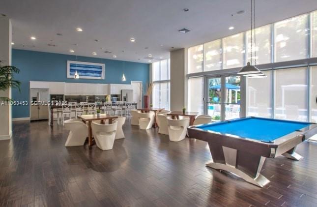 image The Venture at Aventura34