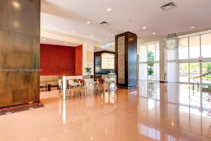 image The Venture at Aventura39