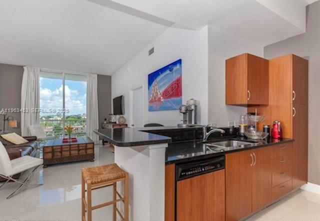 image The Venture at Aventura4