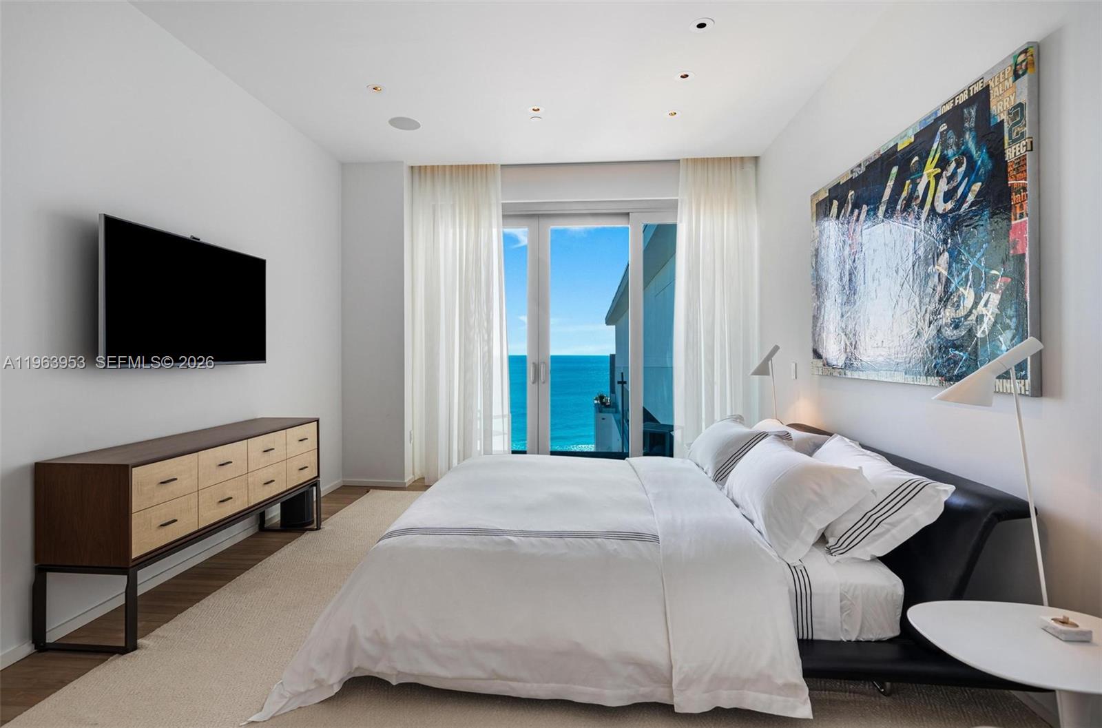 2901 Collins Ave #1501 Miami Beach, FL 33140