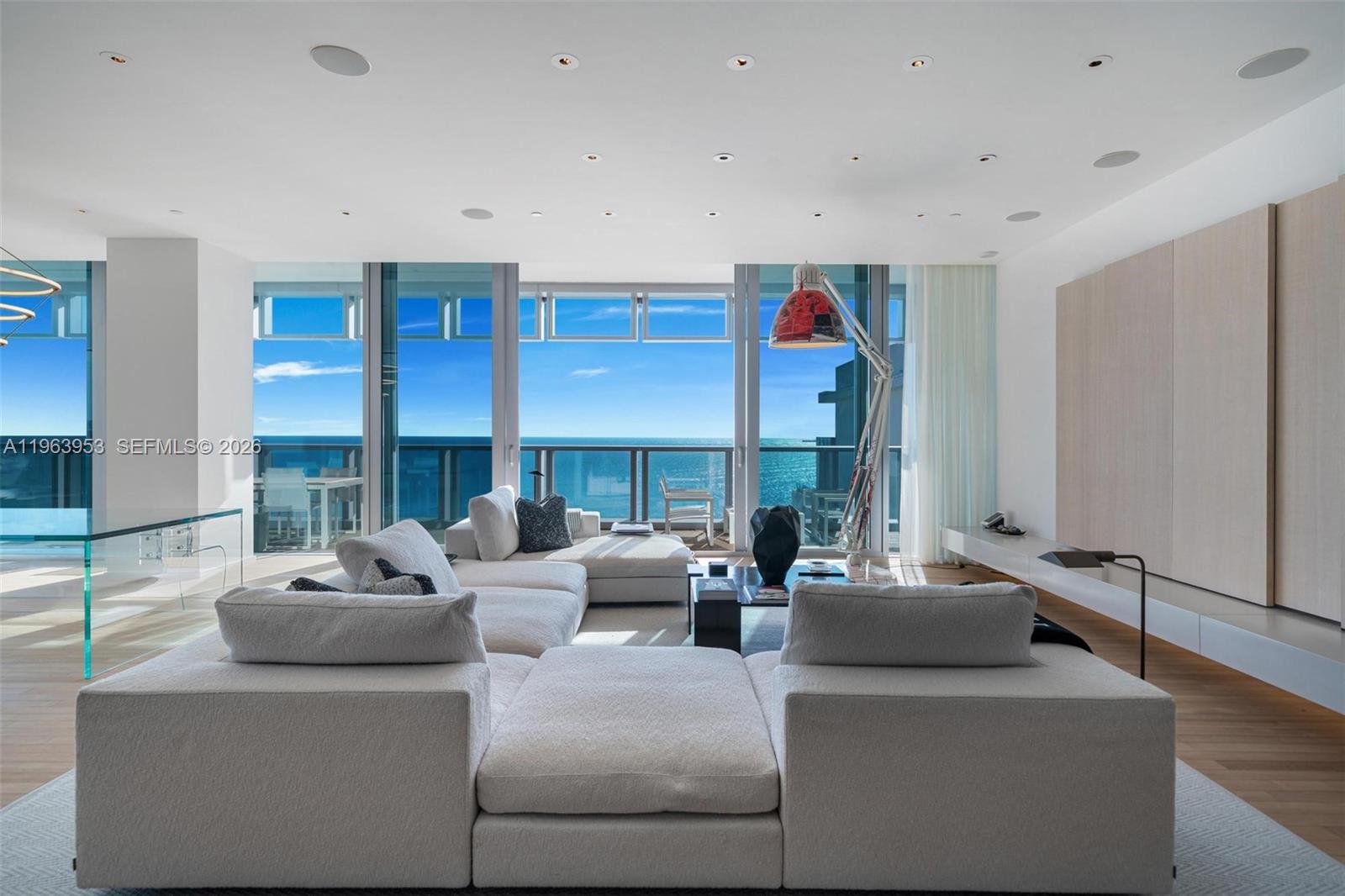 2901 Collins Ave #1501 Miami Beach, FL 33140