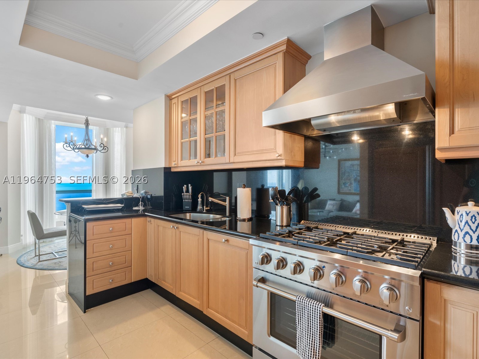 image Acqualina Residences20