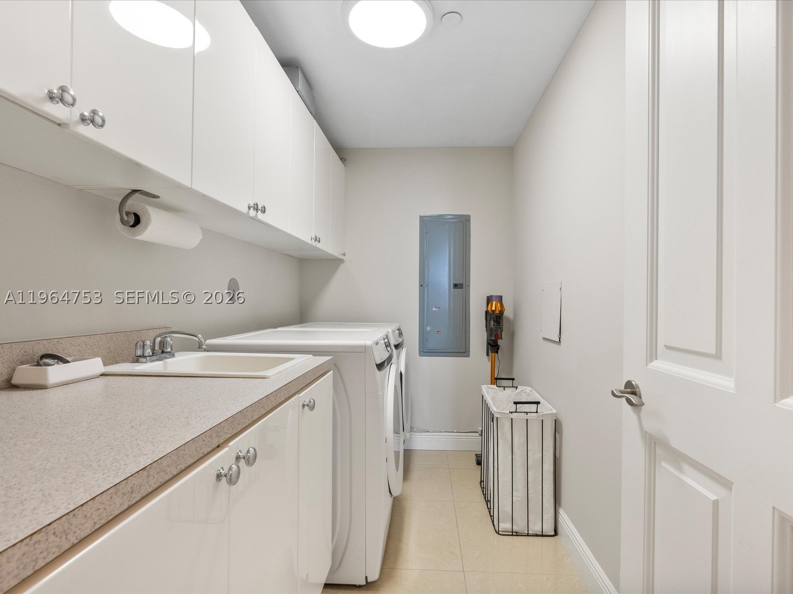 image Acqualina Residences33