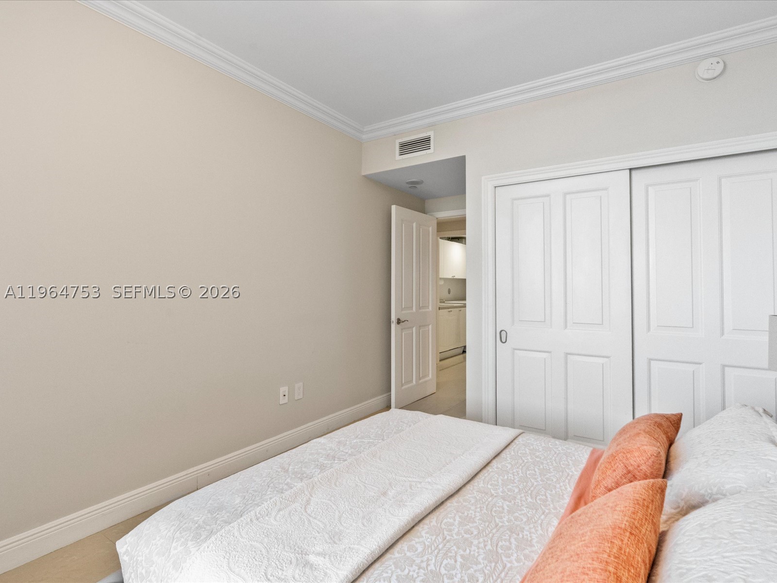 image Acqualina Residences37