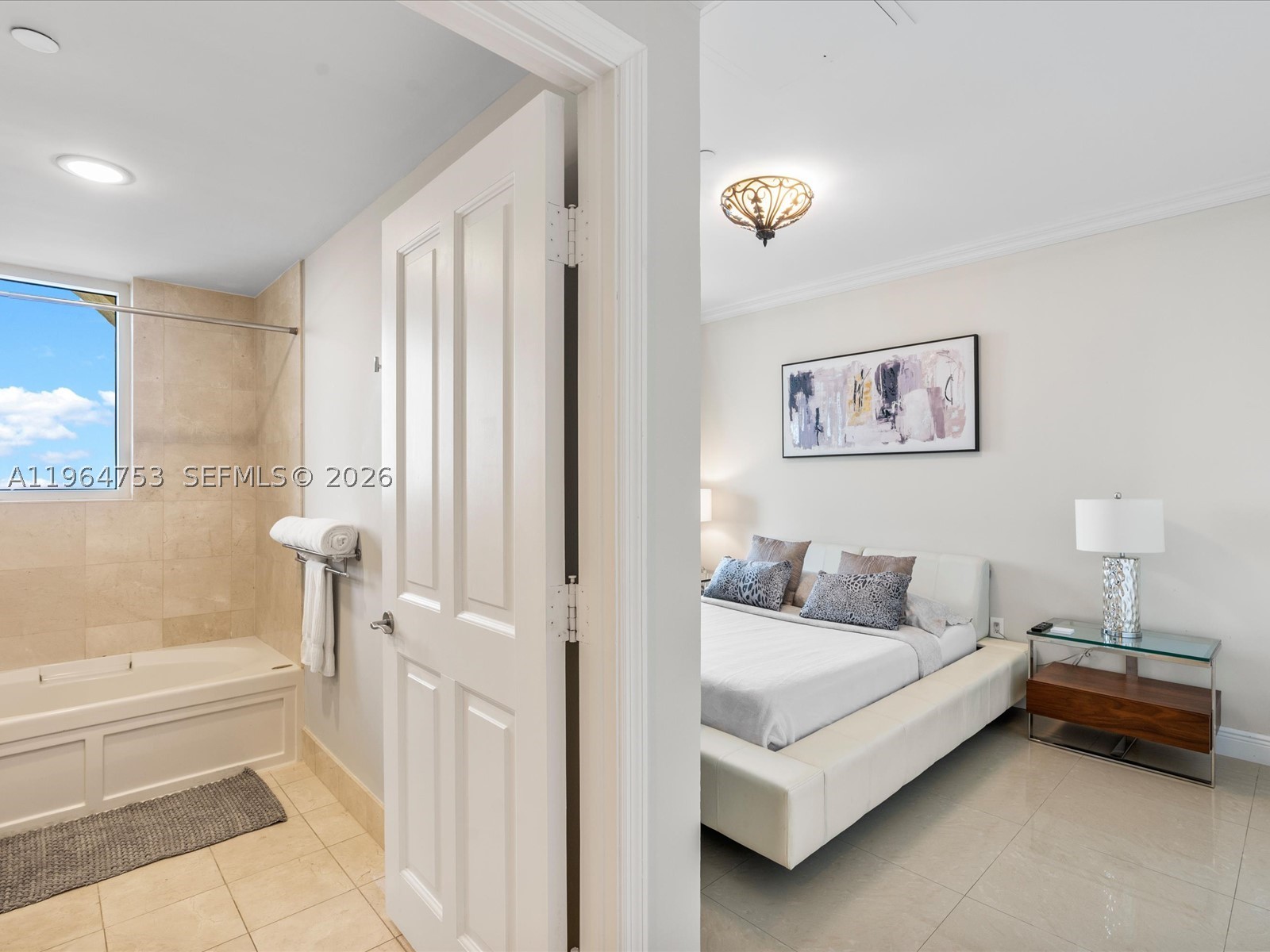 image Acqualina Residences38