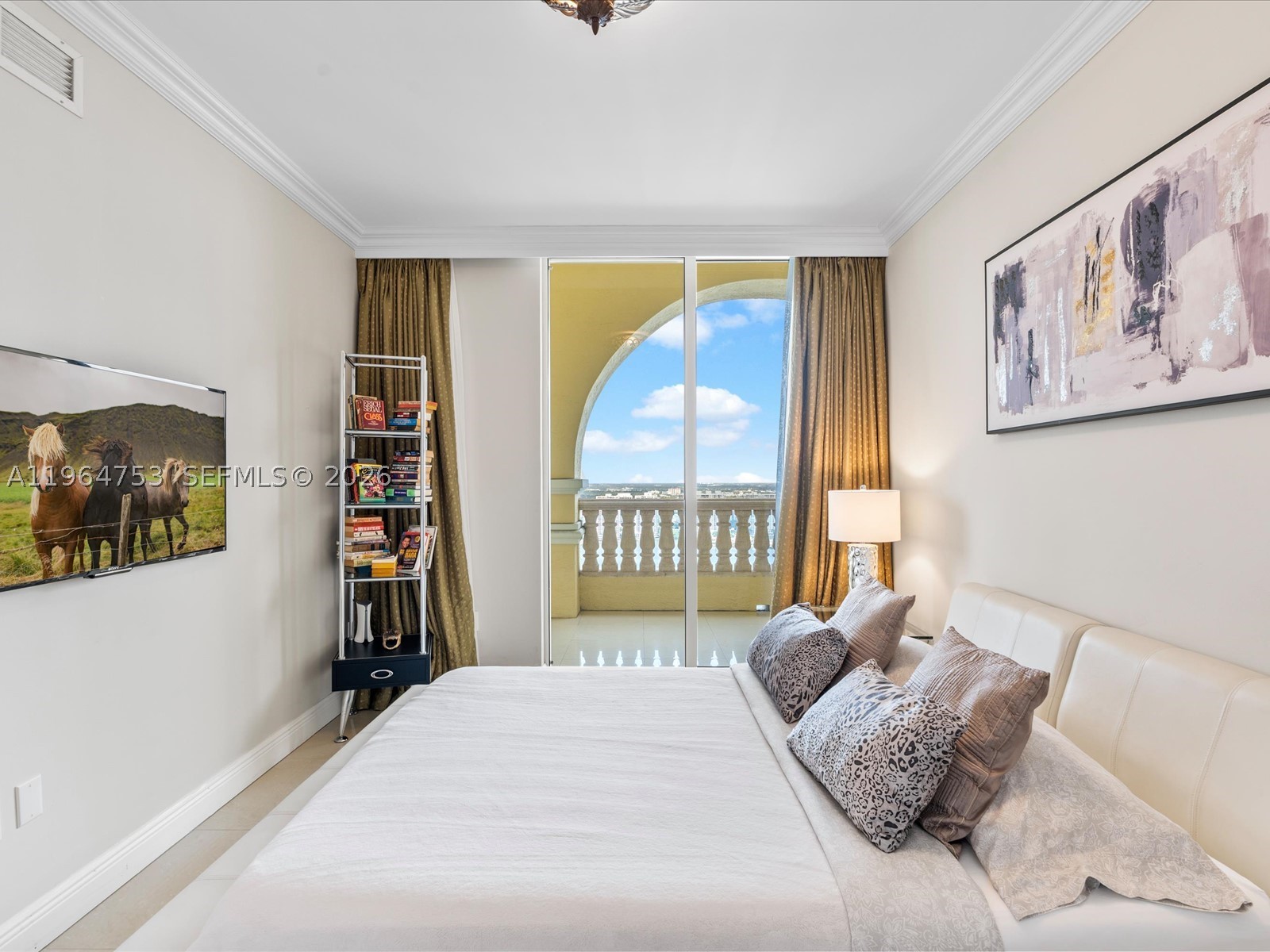 image Acqualina Residences40