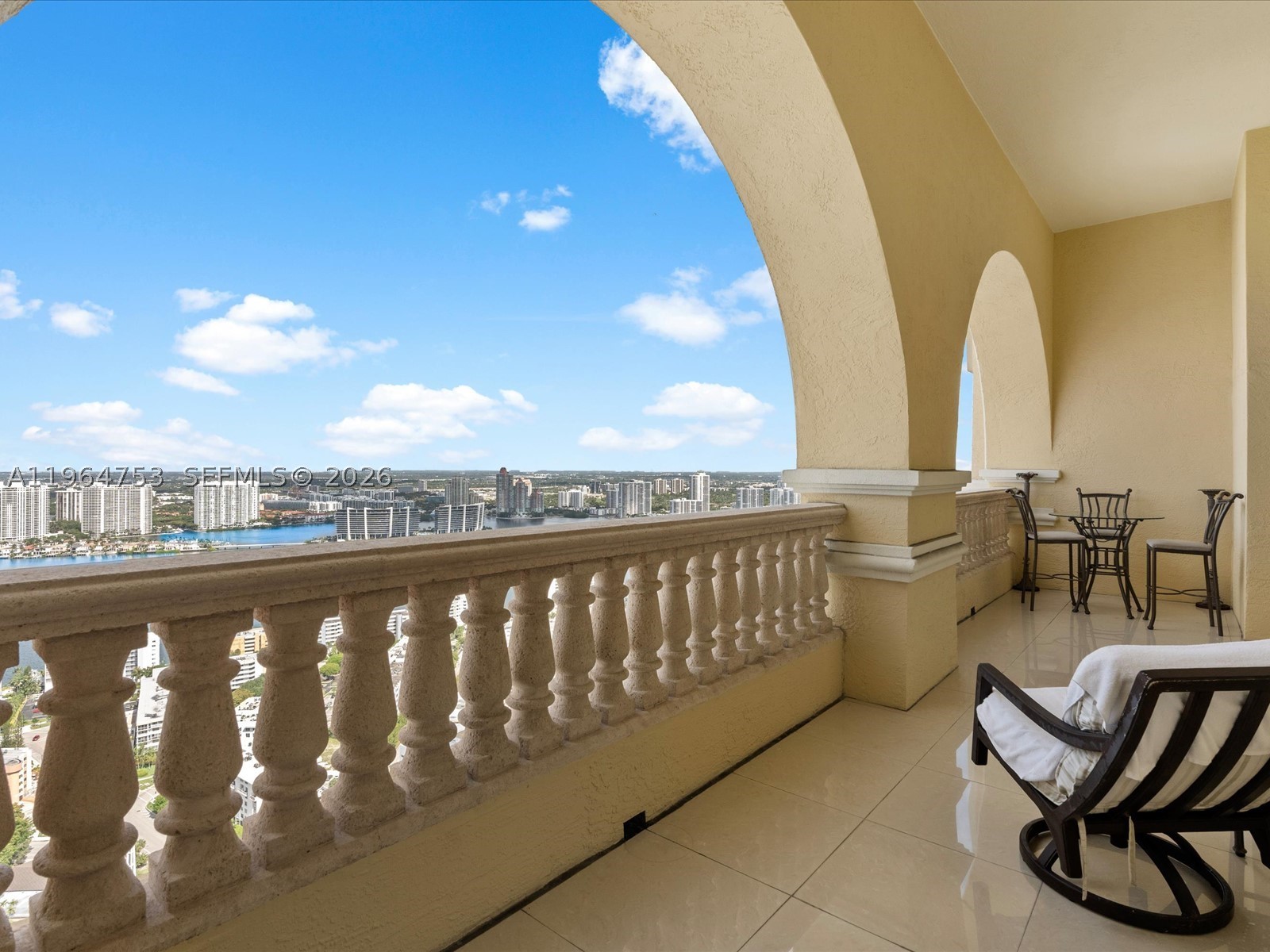 image Acqualina Residences60