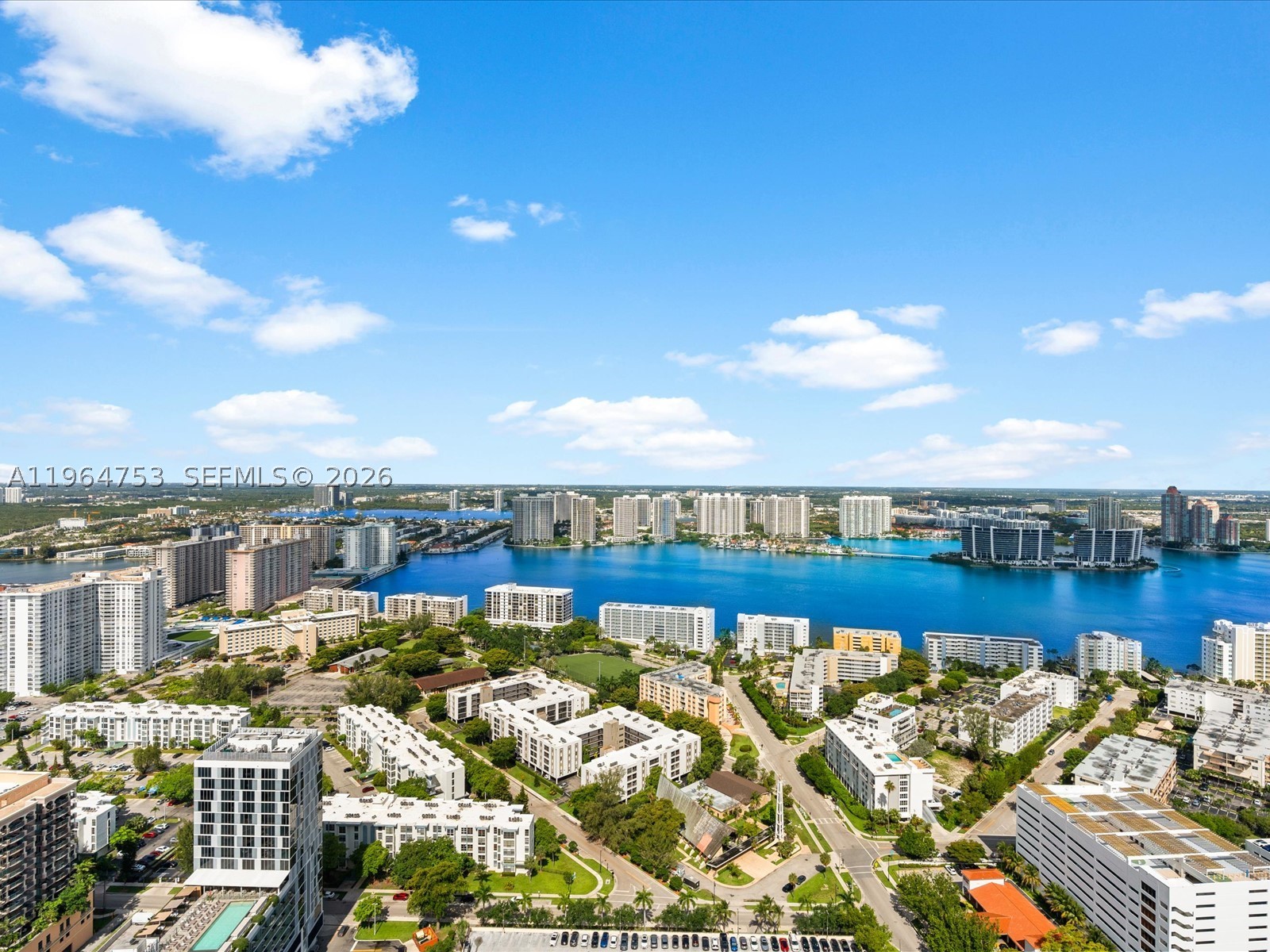 image Acqualina Residences63