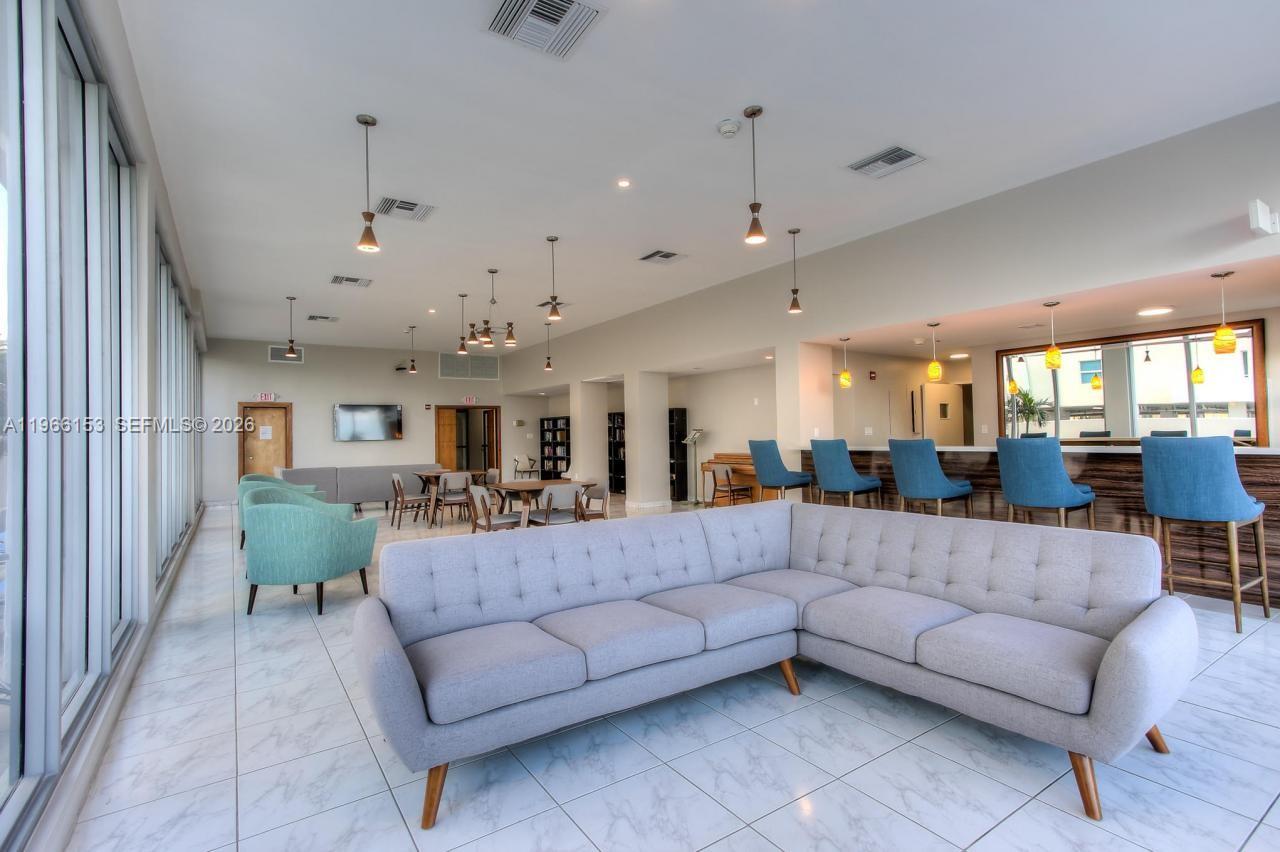 9225 Collins Ave #302 Surfside, FL 33154