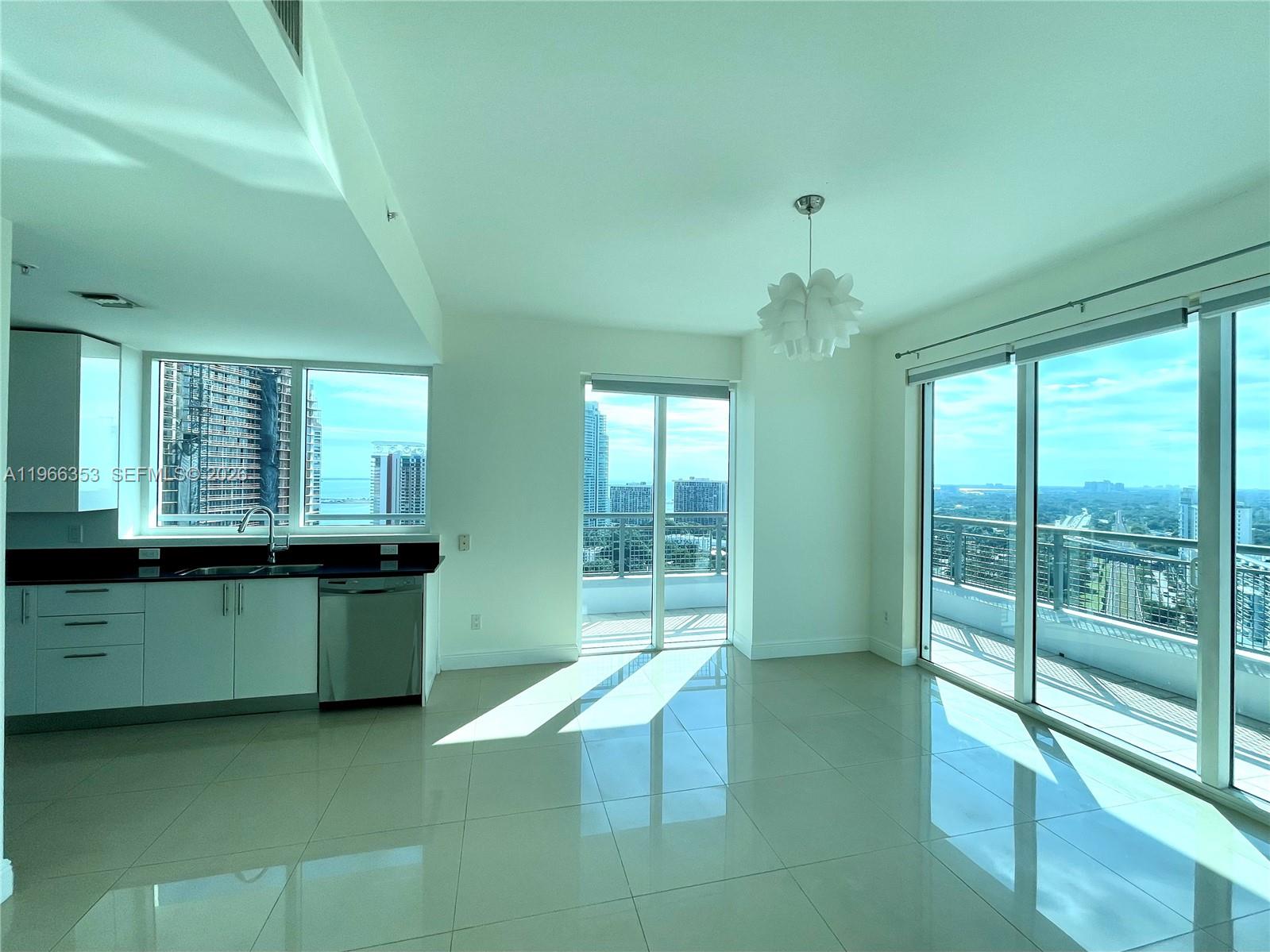 image Infinity at Brickell18