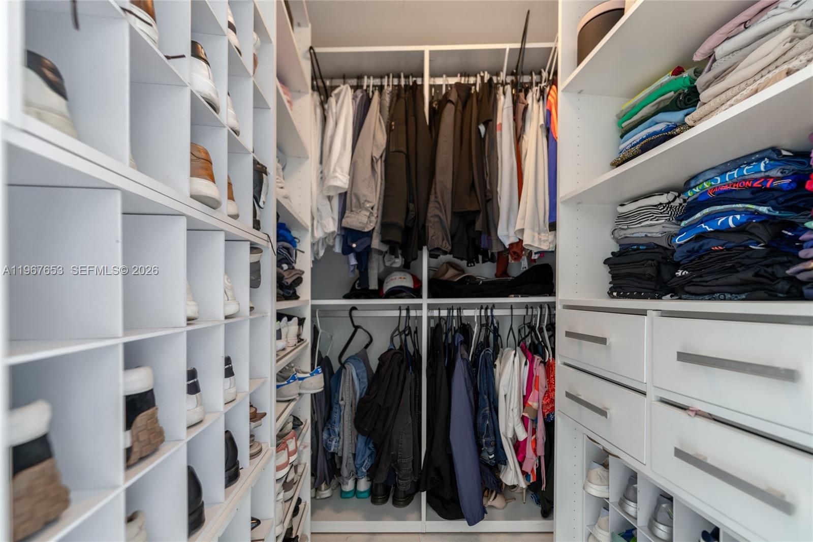 image Icon Brickell II9