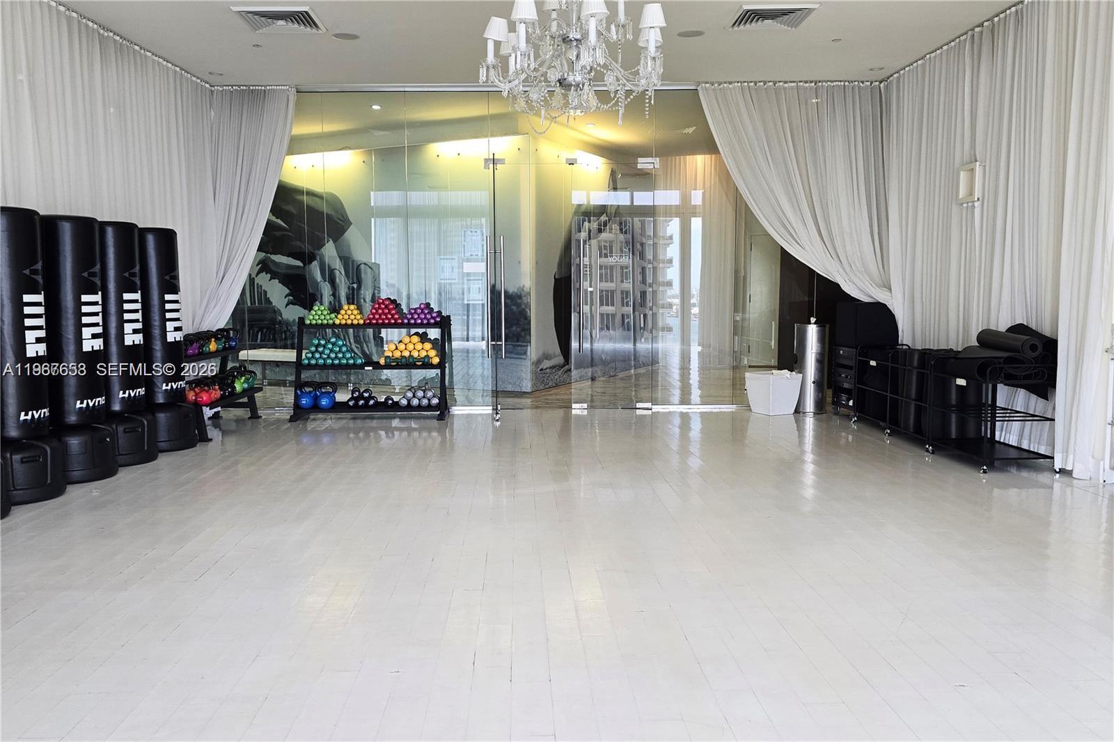 image Icon Brickell II31