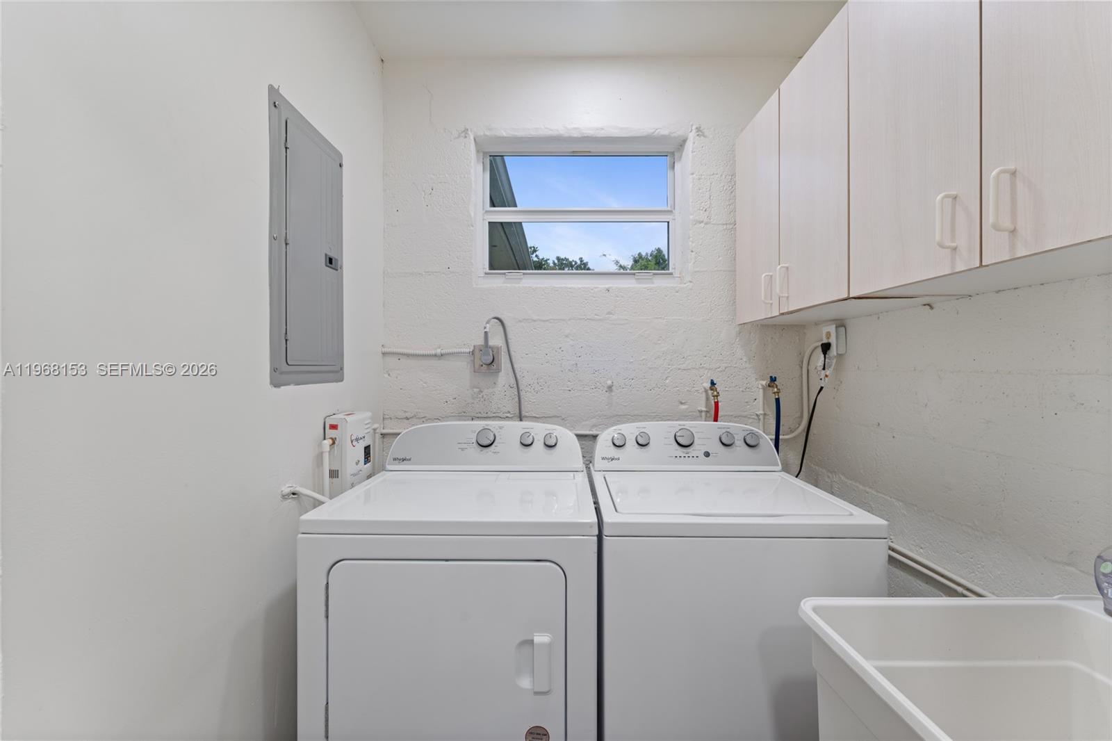 6820 SW 77th Ter South Miami, FL 33143