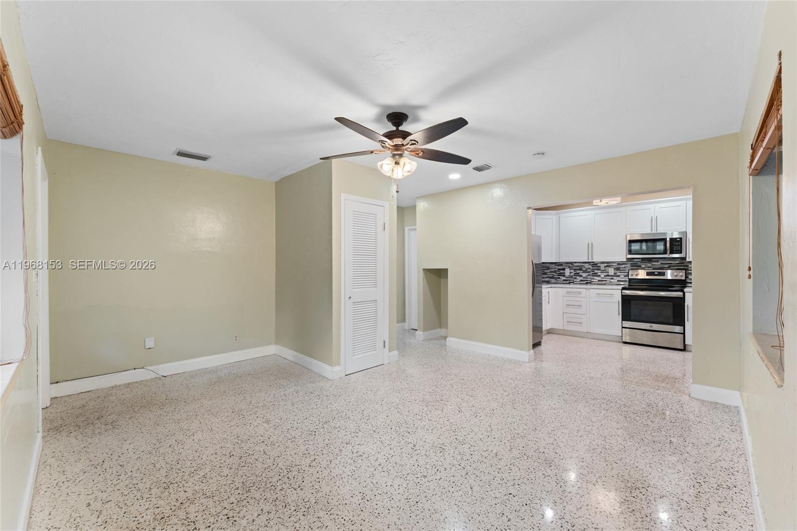 6820 SW 77th Ter South Miami, FL 33143