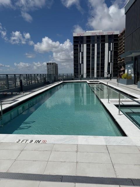 121 NE 5th St #2504 Miami, FL 33132