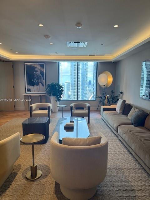 121 NE 5th St #2504 Miami, FL 33132