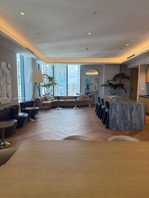 121 NE 5th St #2504 Miami, FL 33132