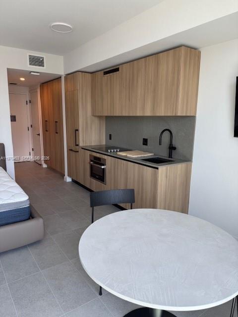 121 NE 5th St #2504 Miami, FL 33132