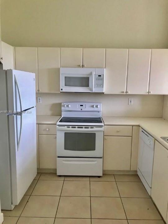 2731 SE 17th Ave #201 Homestead, FL 33035