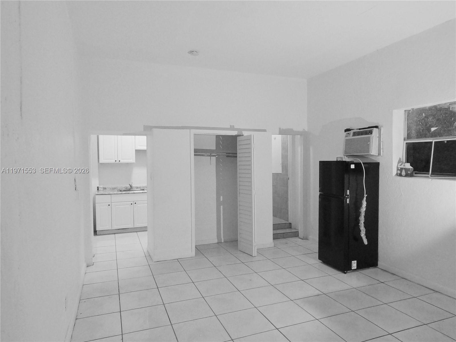 1120 NW 64th St #B Side