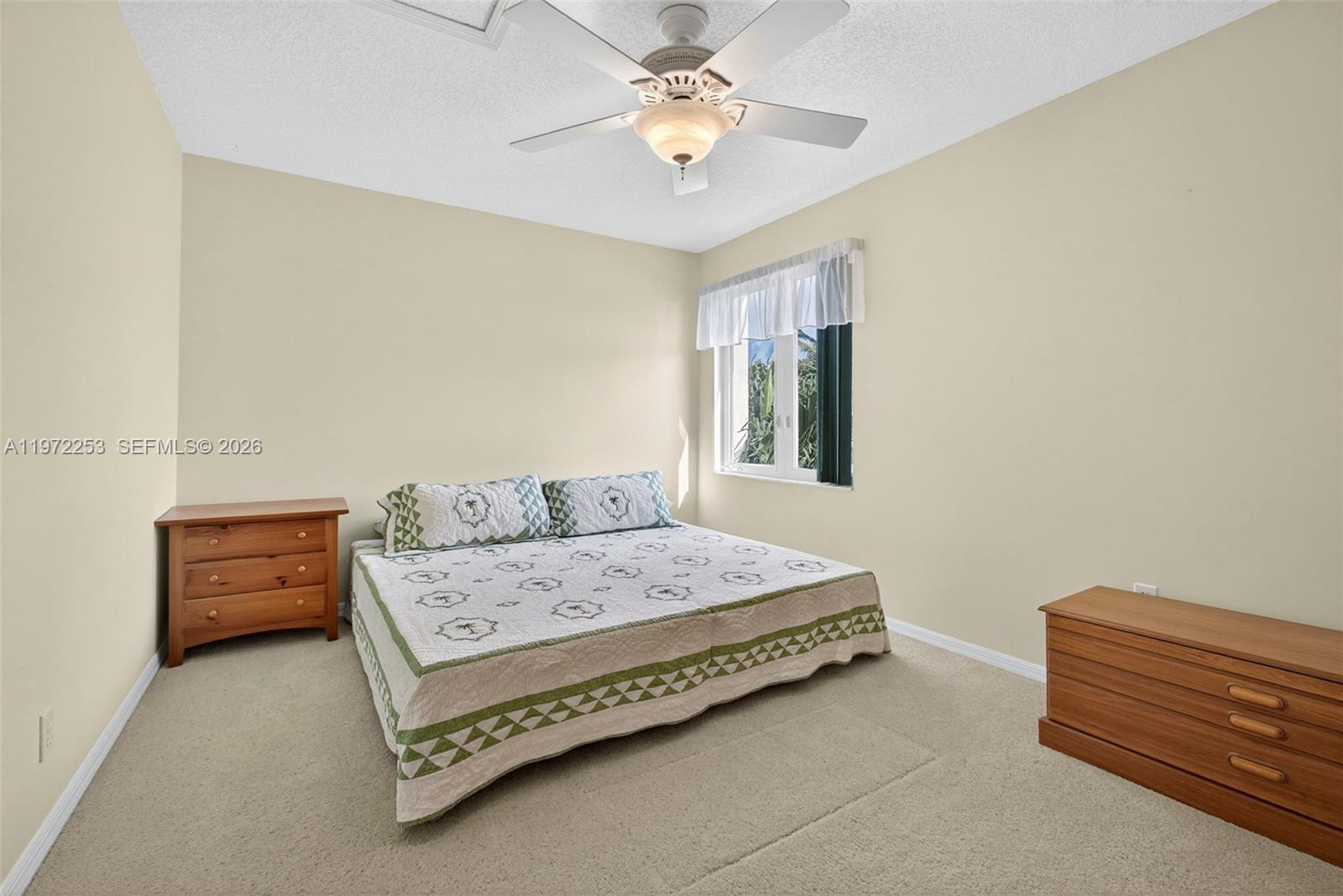 112 Camelot Ct Royal Palm Beach, FL 33411