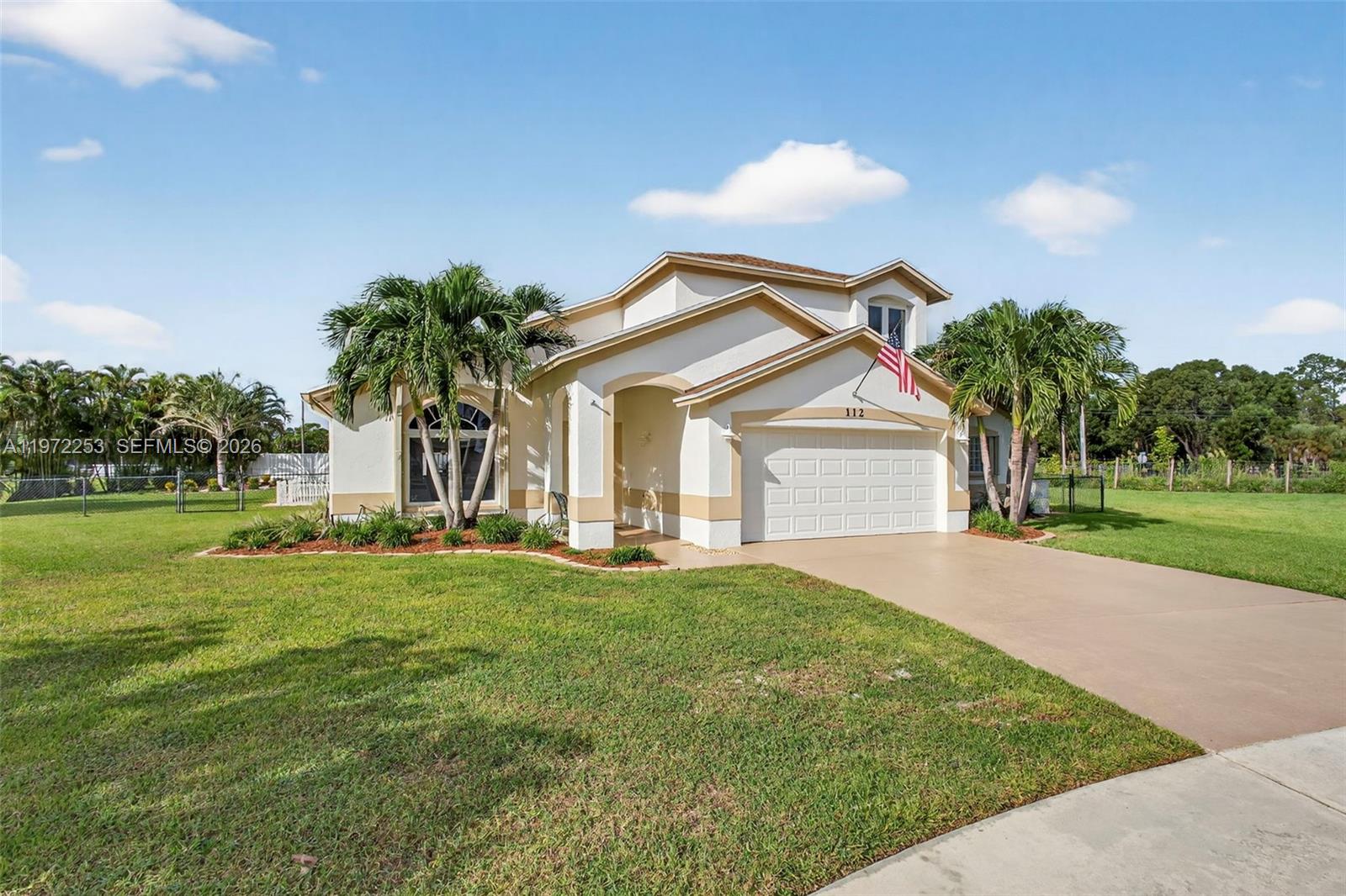 112 Camelot Ct Royal Palm Beach, FL 33411