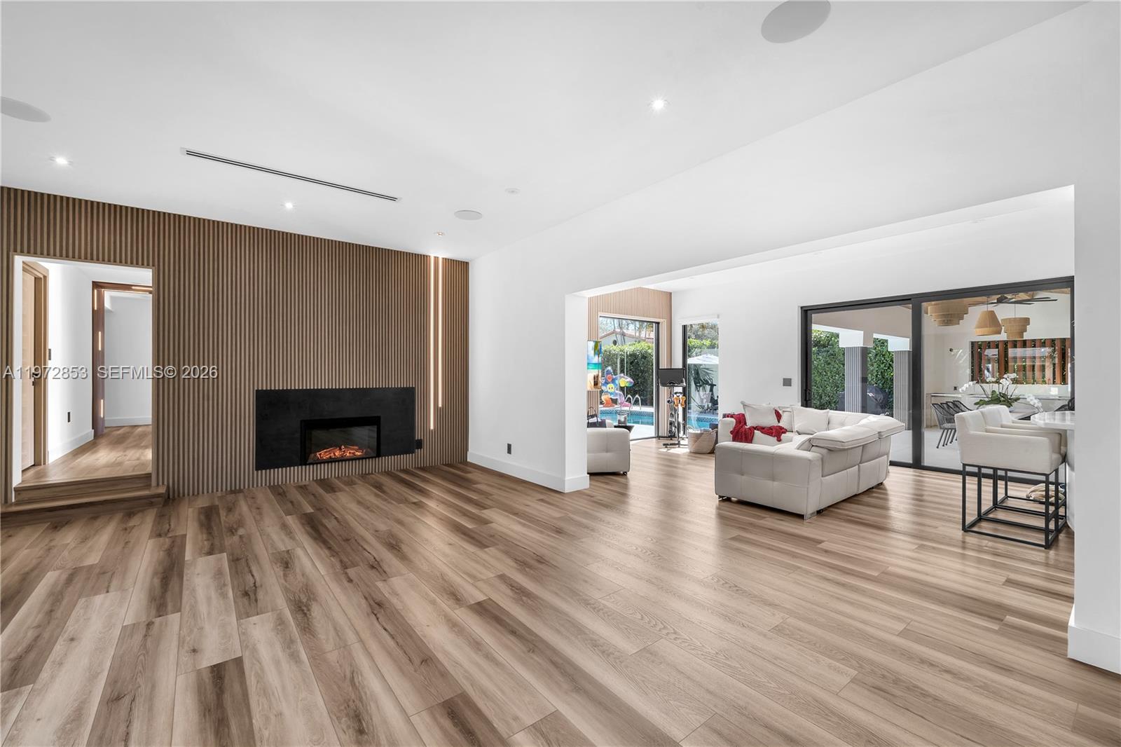 1424 Algardi Ave Coral Gables, FL 33146