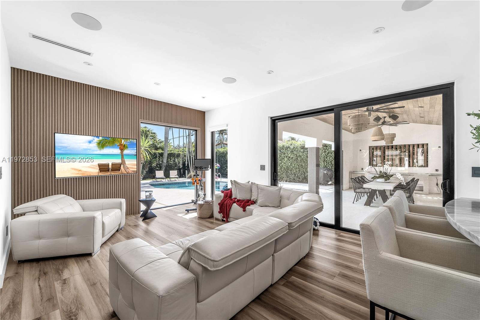 1424 Algardi Ave Coral Gables, FL 33146