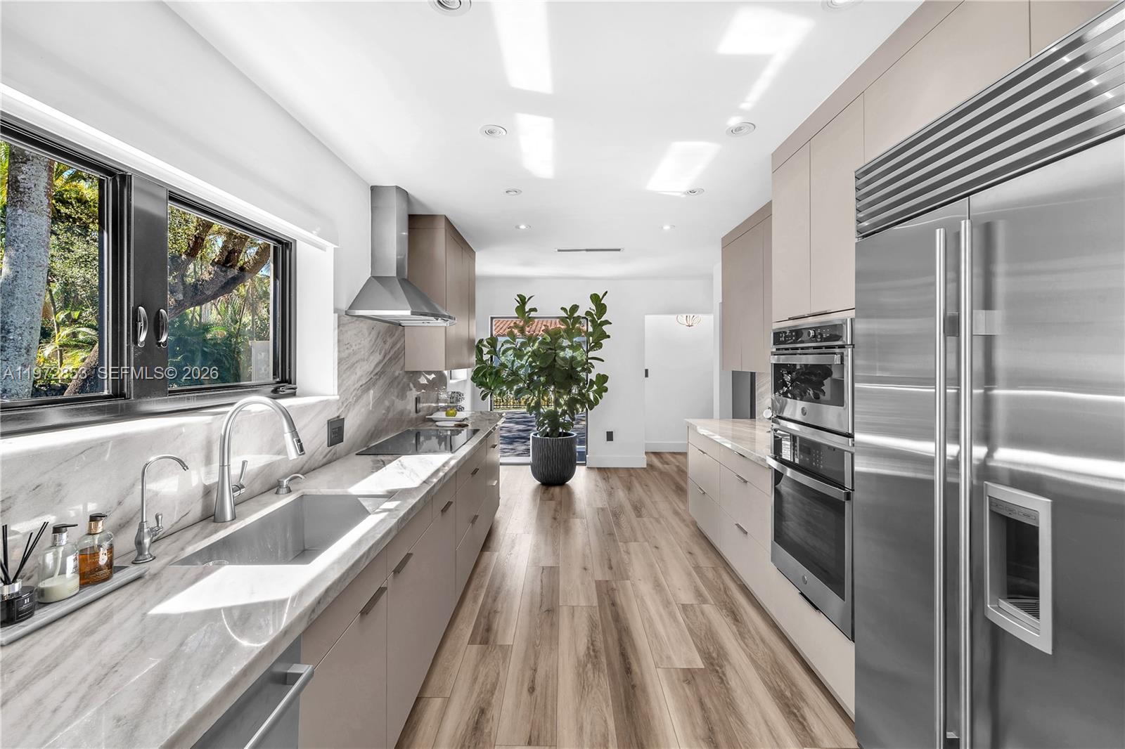 1424 Algardi Ave Coral Gables, FL 33146