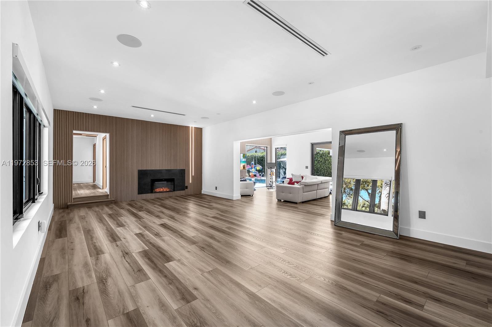 1424 Algardi Ave Coral Gables, FL 33146