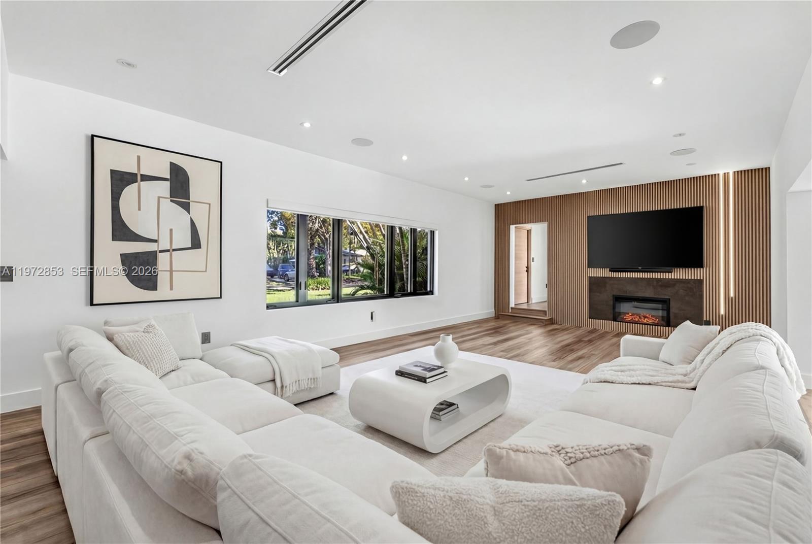 1424 Algardi Ave Coral Gables, FL 33146