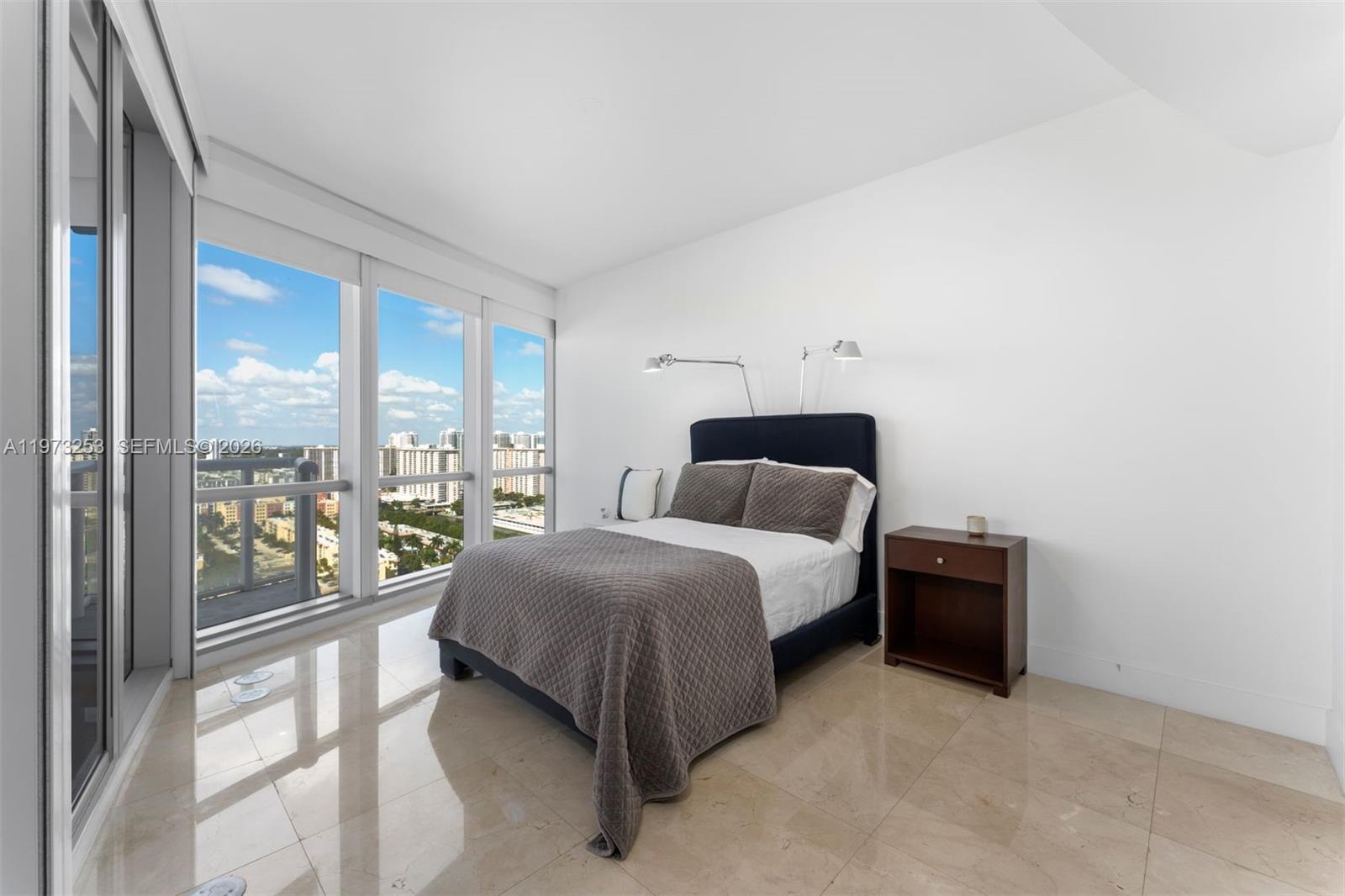 17121 Collins Ave #2405 Sunny Isles Beach, FL 33160