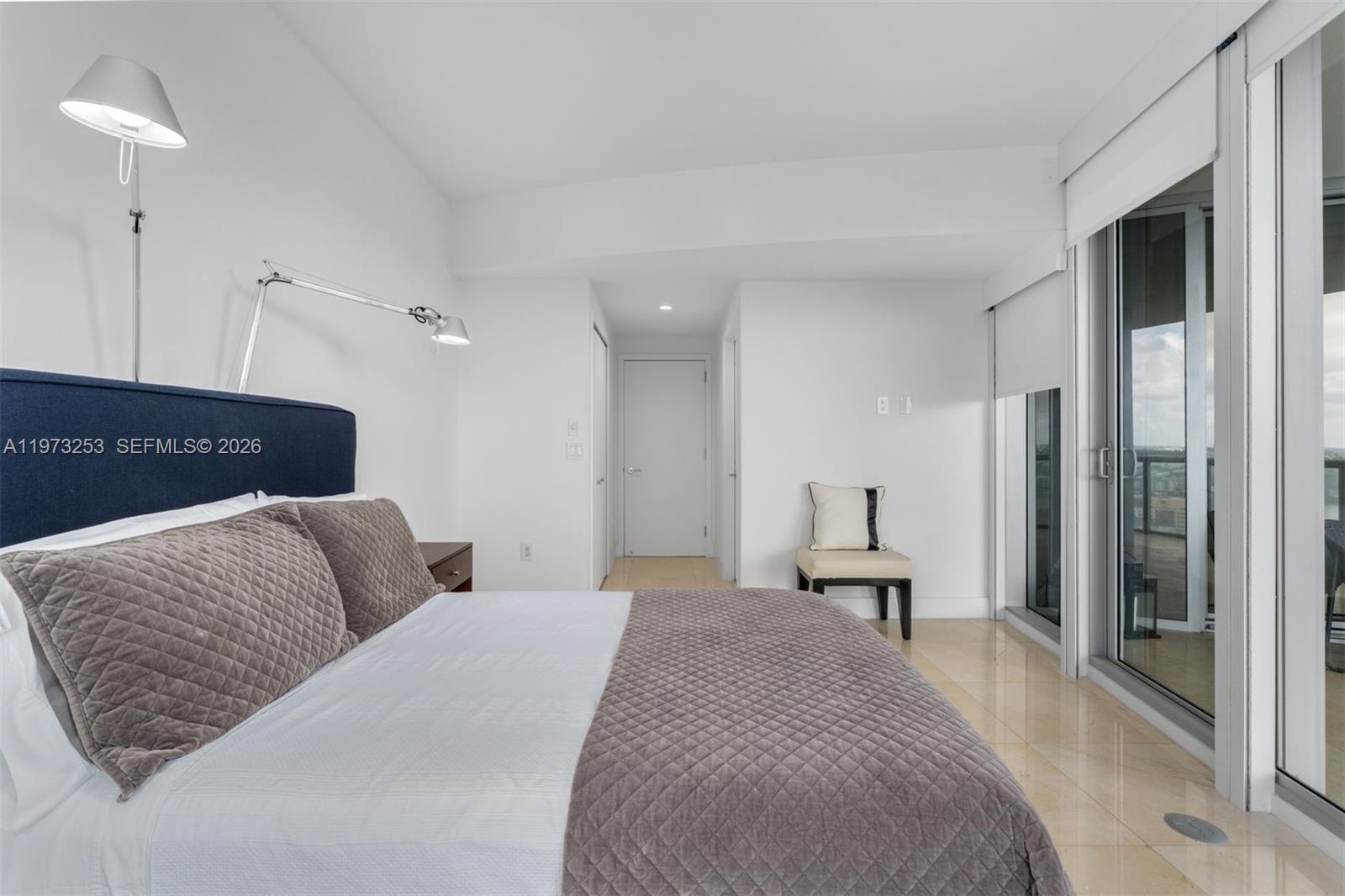 17121 Collins Ave #2405 Sunny Isles Beach, FL 33160