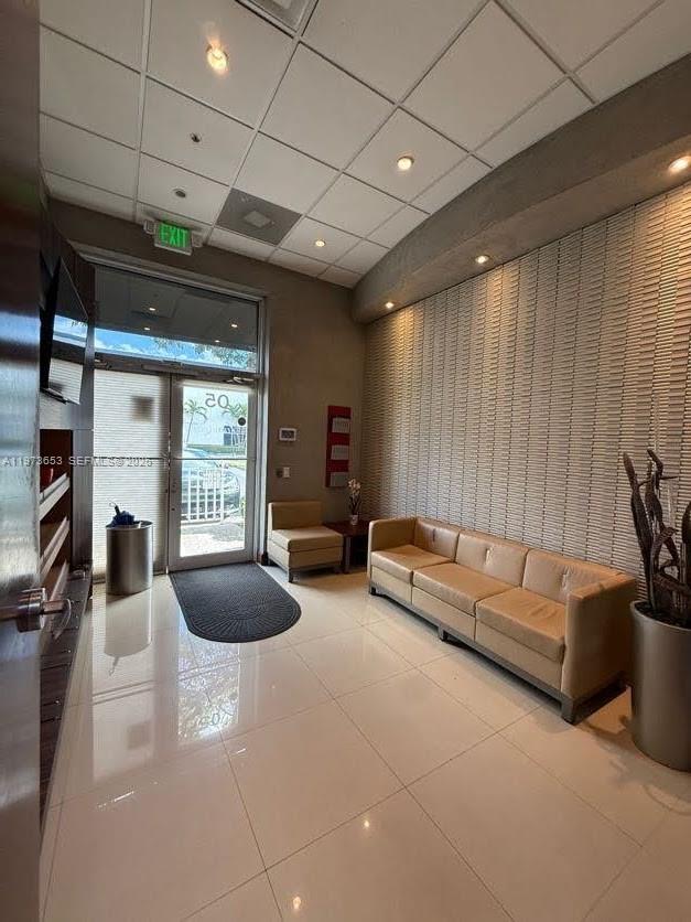 7620 NW 25th St Miami, FL 33122