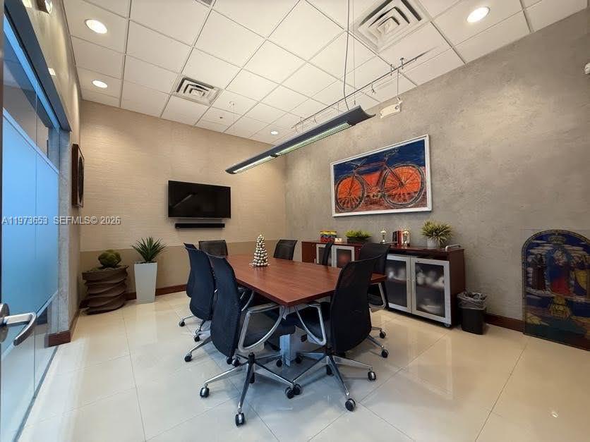 7620 NW 25th St Miami, FL 33122