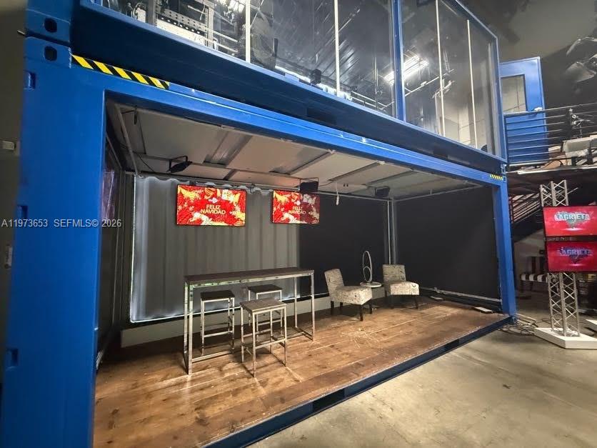 7620 NW 25th St Miami, FL 33122