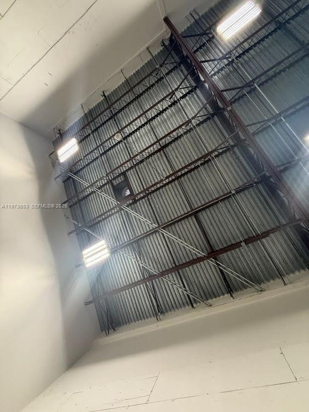 7620 NW 25th St Miami, FL 33122