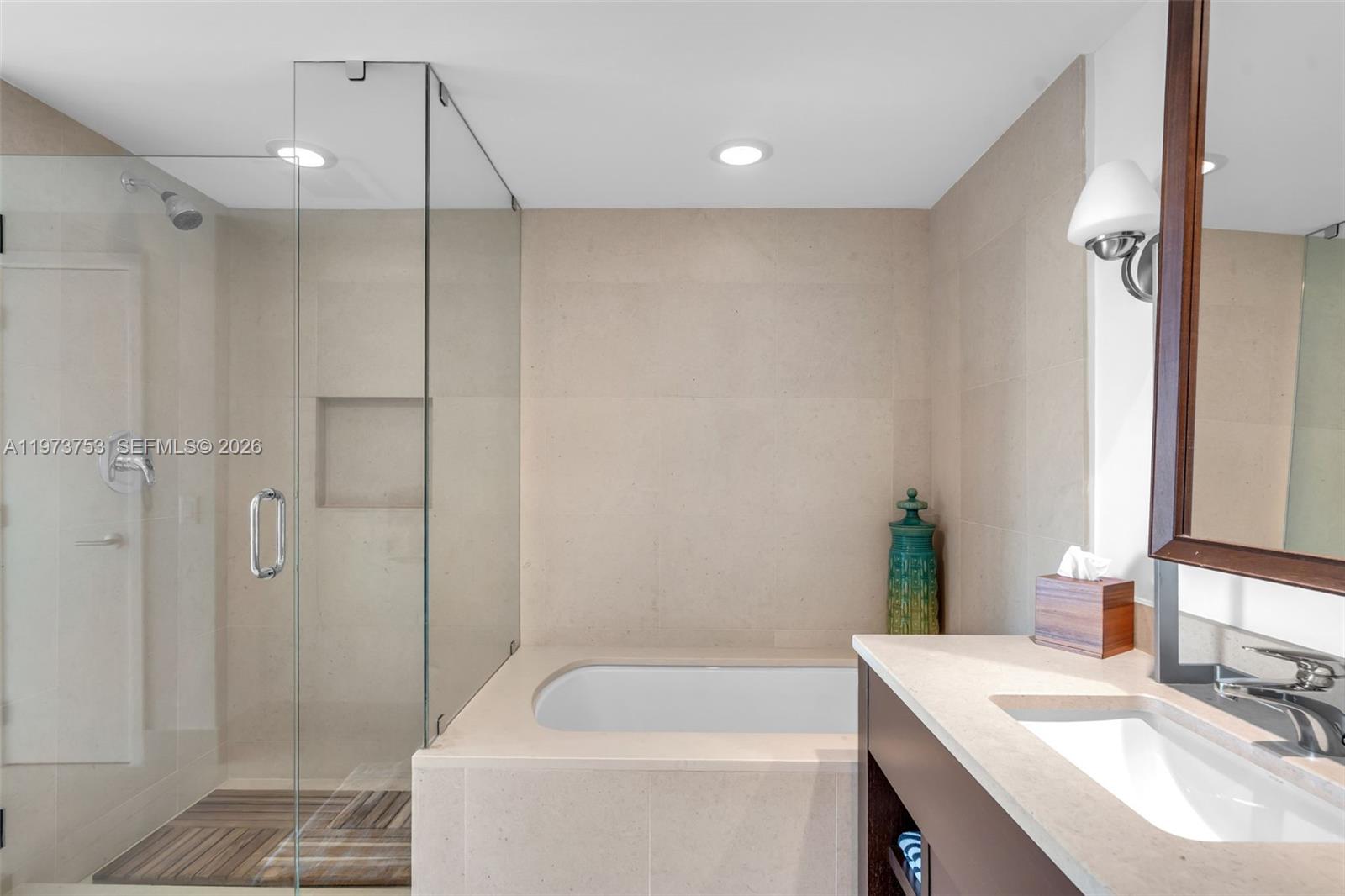 image The Carillon North Tower10