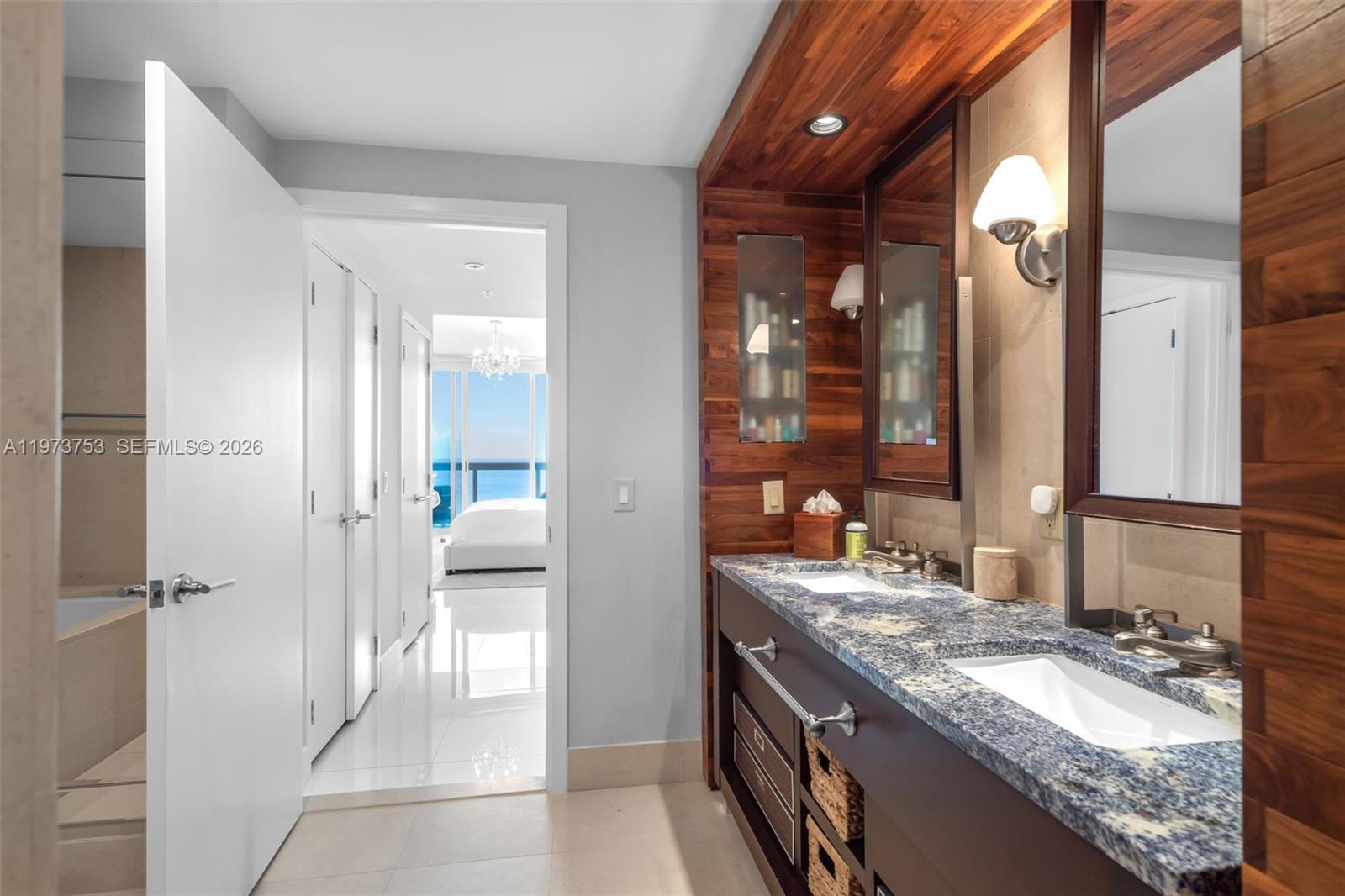 image The Carillon North Tower14