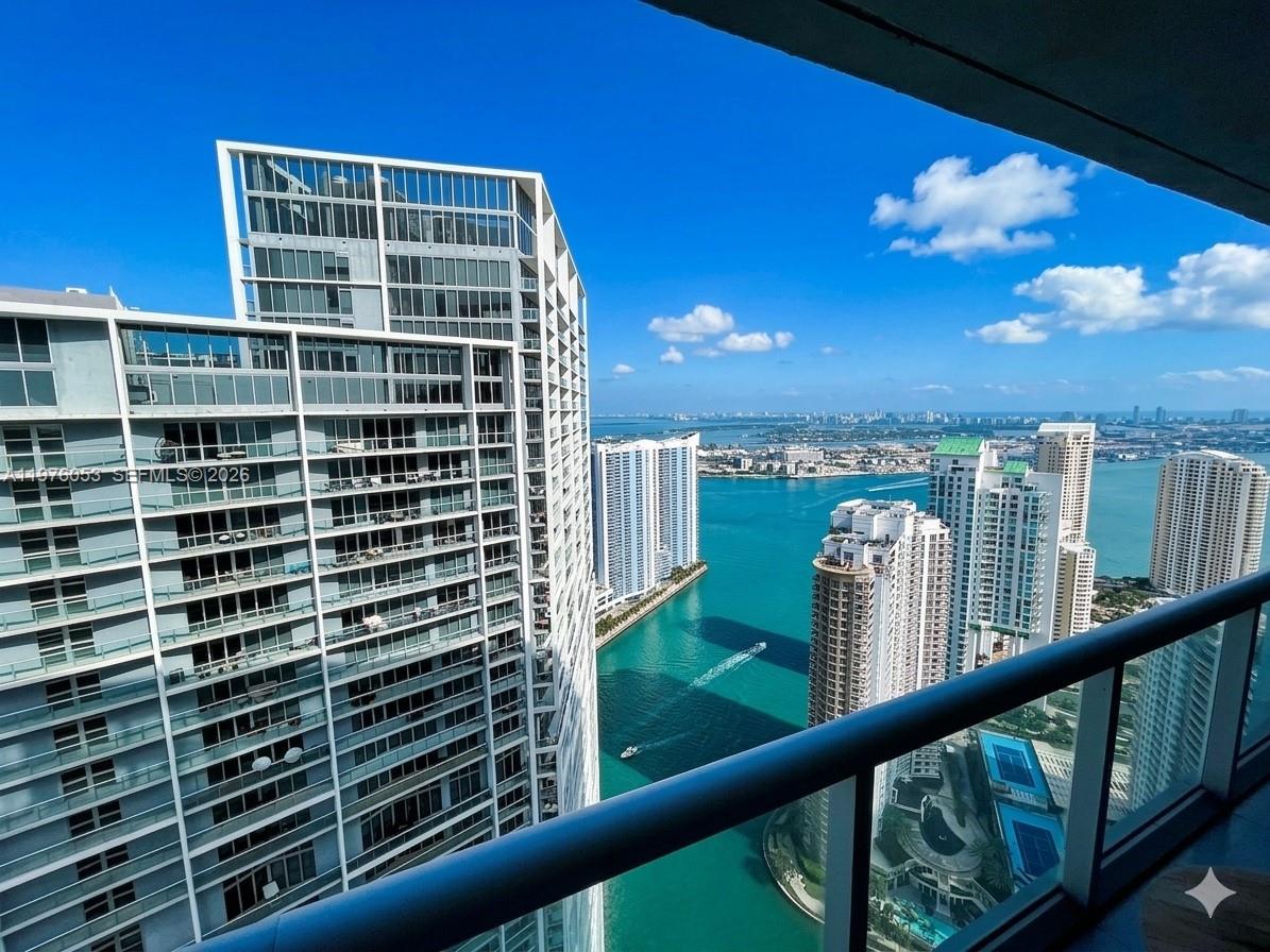image Icon Brickell II3