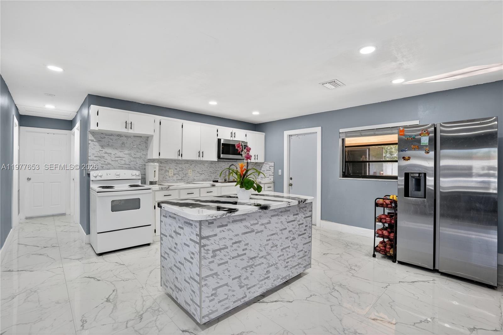 1318 13th St West Palm Beach, FL 33401