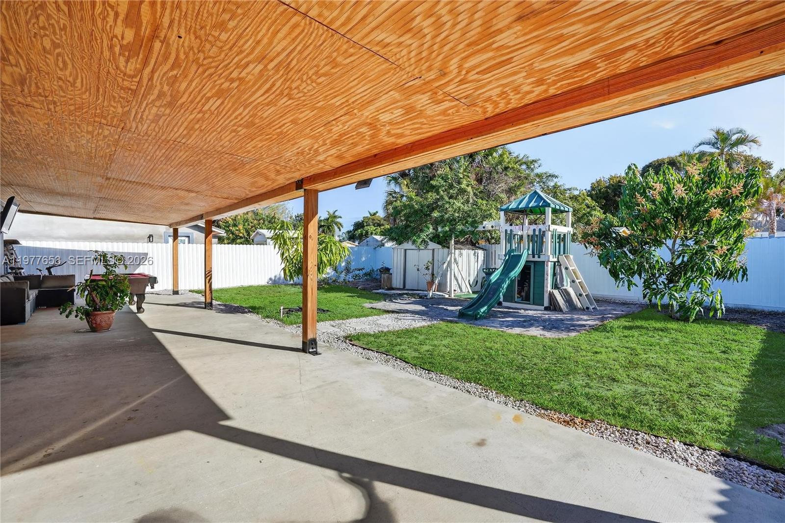 1318 13th St West Palm Beach, FL 33401