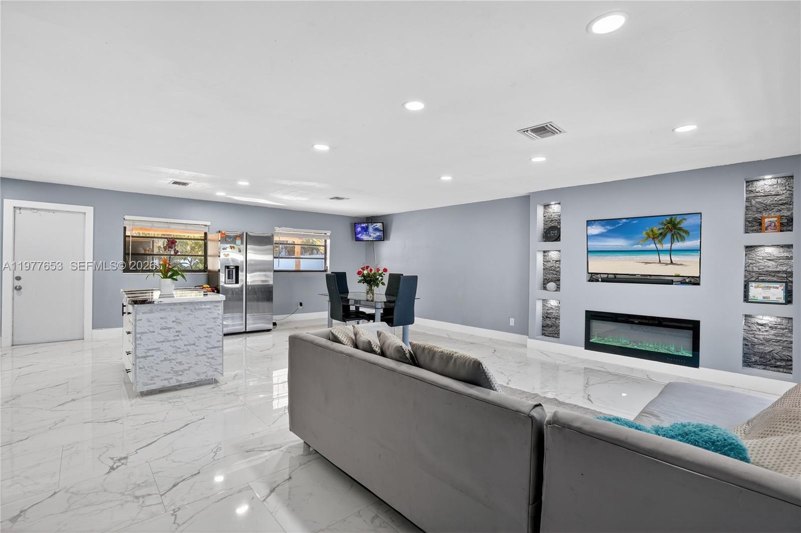 1318 13th St West Palm Beach, FL 33401