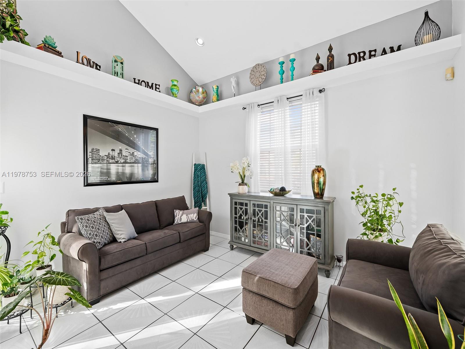 1214 NW 126th Ave Sunrise, FL 33323