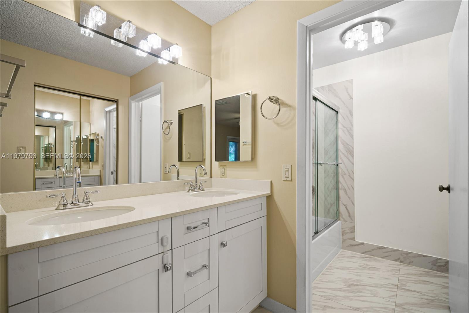 13931 SW 91st Ter #13931 Miami, FL 33186